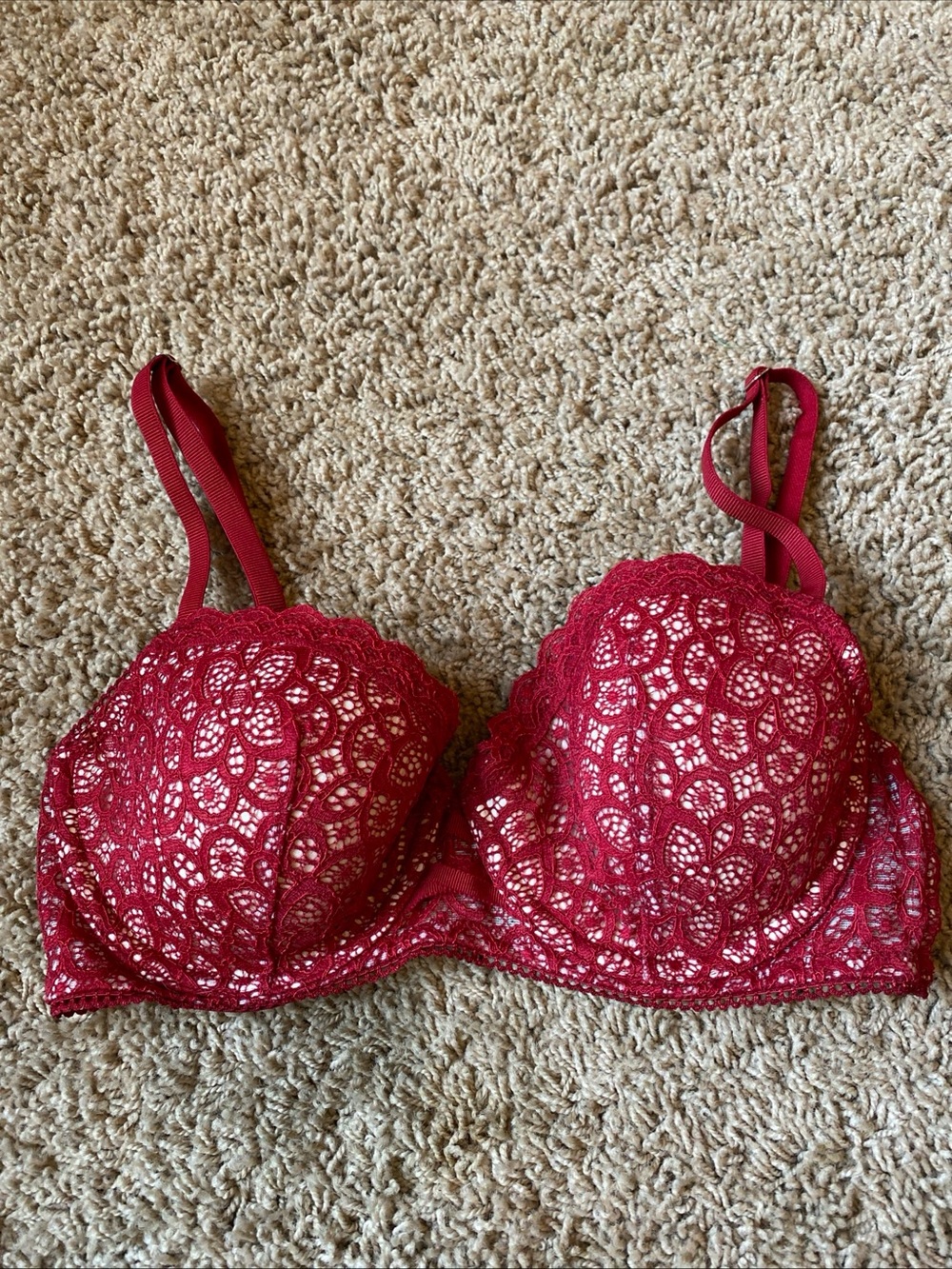 Victoria's Secret Dream Angels Lined Demi 32D Red Lace Underwire Holiday Festive